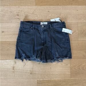 BDG - Cut Off Denim Shorts in Faded Black